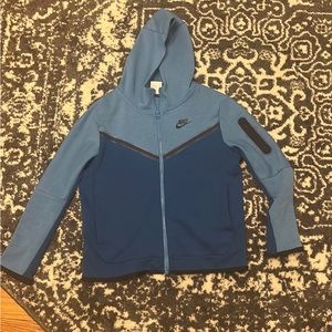 Big kids two toned Nike tech fleece